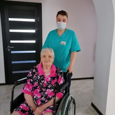 бабушка на коляске